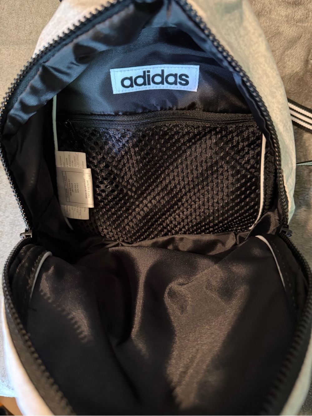Adidas mini backpack - Picture 2 of 6